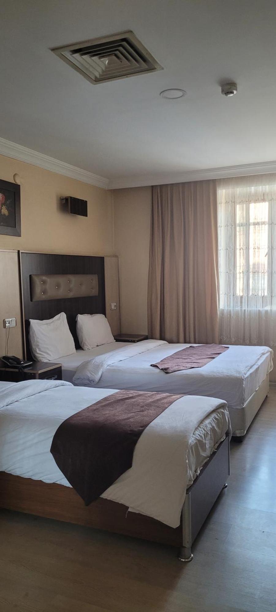 Guengoeren Hotel Kars Zewnętrze zdjęcie