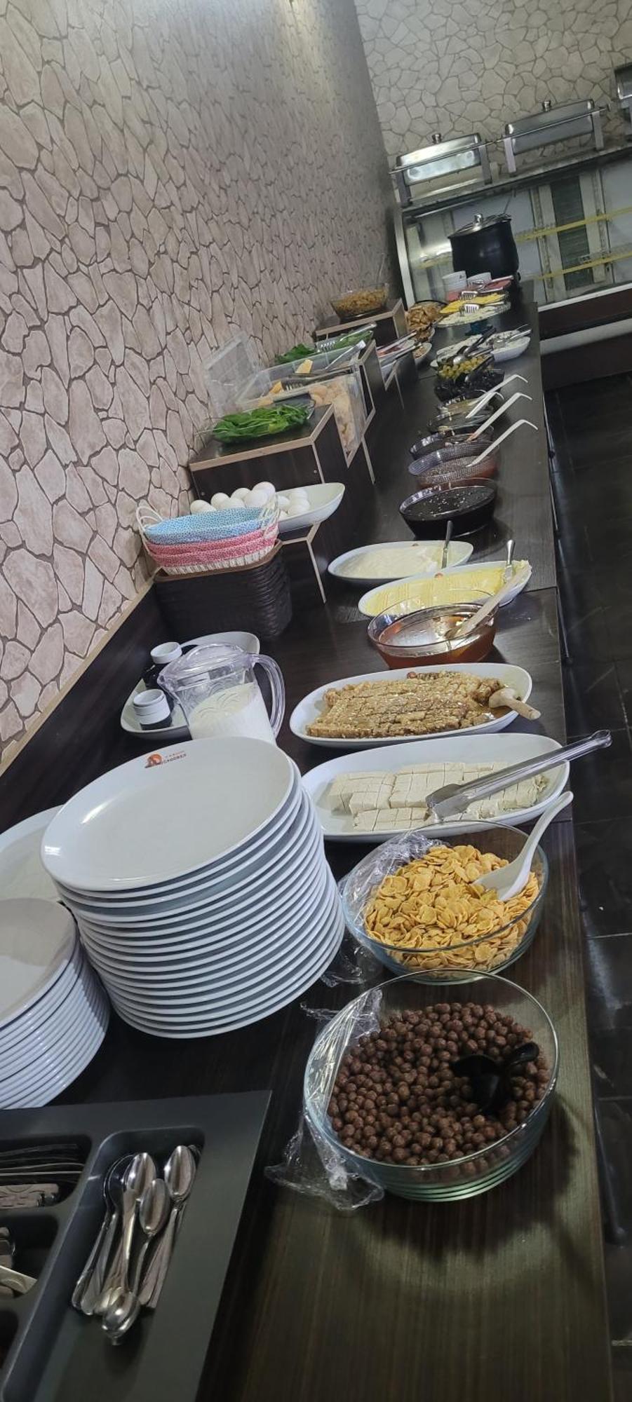 Guengoeren Hotel Kars Zewnętrze zdjęcie